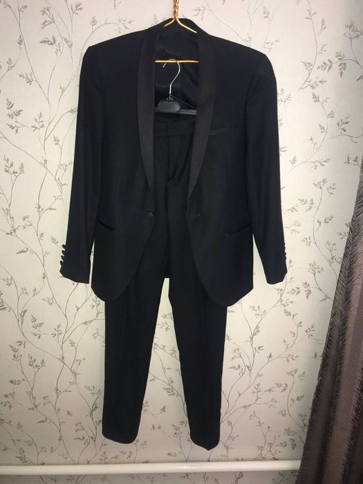 Смокінг / Костюм  на випуск бренду CAMMINARE