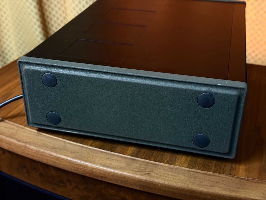 Marantz CD-10 — легендарний аудіофільський CD-програвач (Japan)