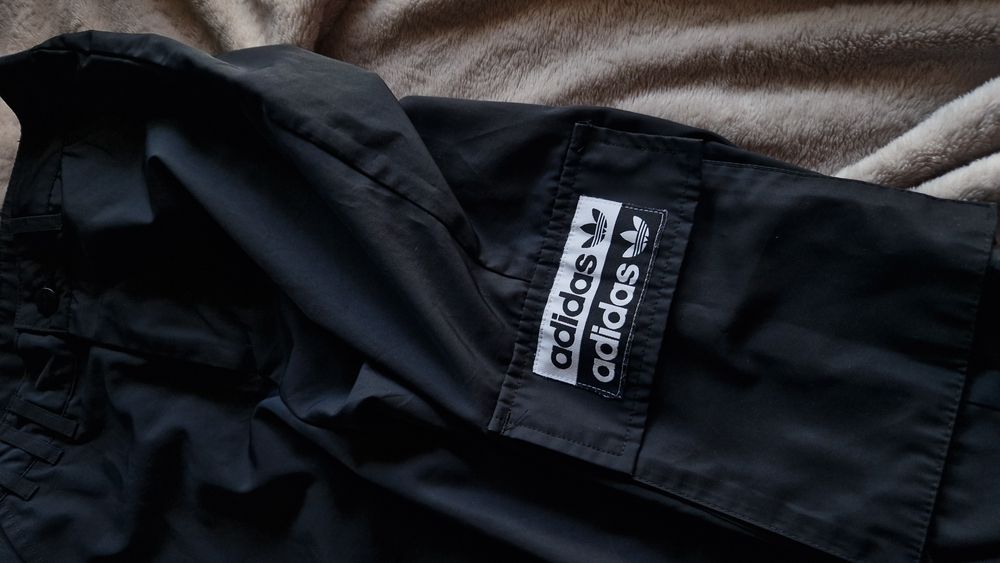 Spodnie dresowe Adidas