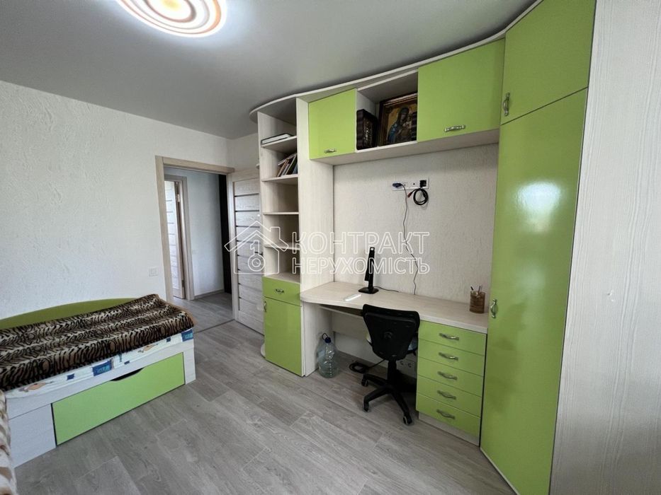 Продам 3к.кв 522 м/р Валентиновская ваучер сертификат метро Студентська Салтівське