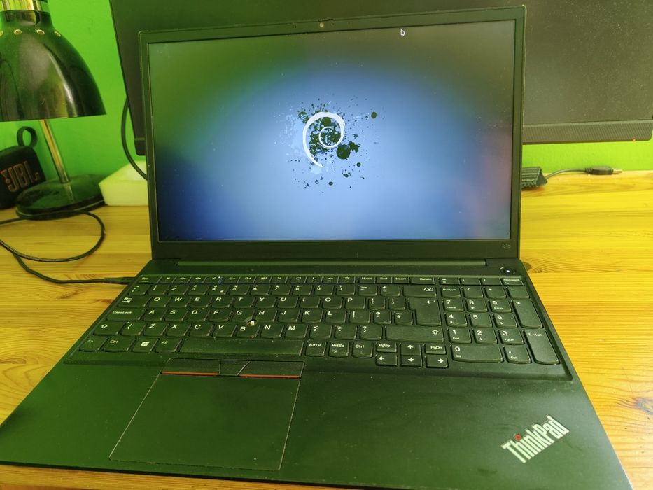 Lenovo ThinkPad E15. core i5 1135g7.