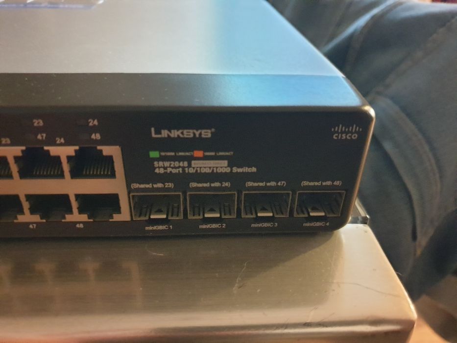 Linksys SRW2048 sprawny w 100% !