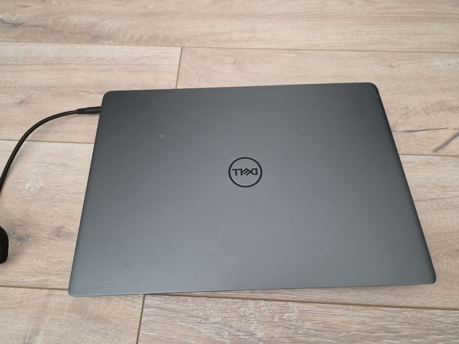 Laptop Dell Vostro 5481