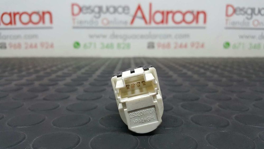 INTERRUPTOR RENAULT CLIO IV DYNAMIQUE