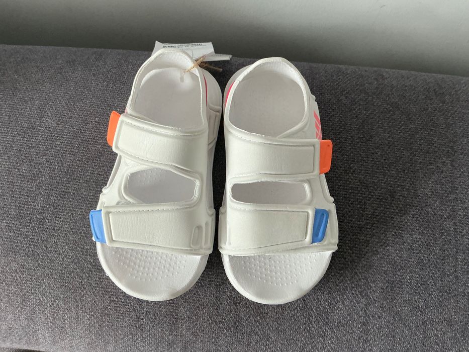 Sandały dziecięce ADIDAS NOWE.