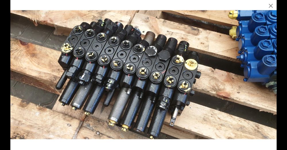 ROZDZIELACZ JCB 8030, 8025, 8027, 8035