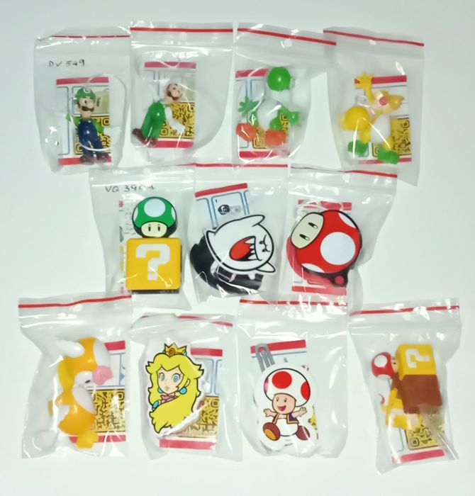 Kinder Joy Super Mario Kinder figurki Mario VQ kinder mario