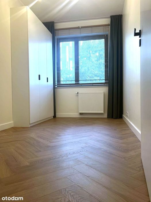 Mieszkanie 59,07m2 . Garaż x 2 rodzinny. Osiedle zamknięte. Dwustronne