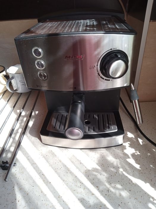 Ekspres ciśnieniowy do kawy MPM,model BKW-01M