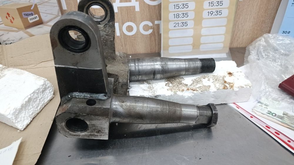 Балка львівський погрузчик автопогрущик навантажувач запчастини