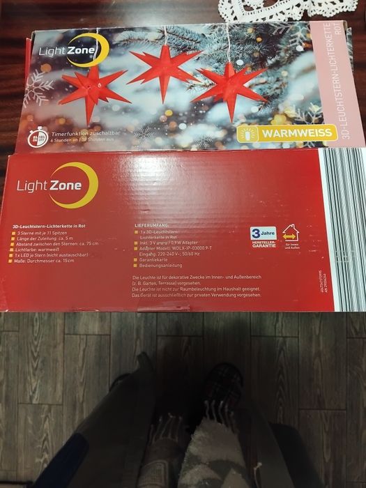 Світлодіоднагірлянда у формі  3D-зірок. в червоному колорі.