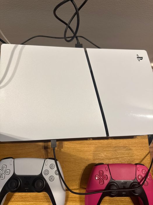 PS5 Slim Digital 1TB + 2 Comandos | Garantia até 2028 | Caixa e Fatura