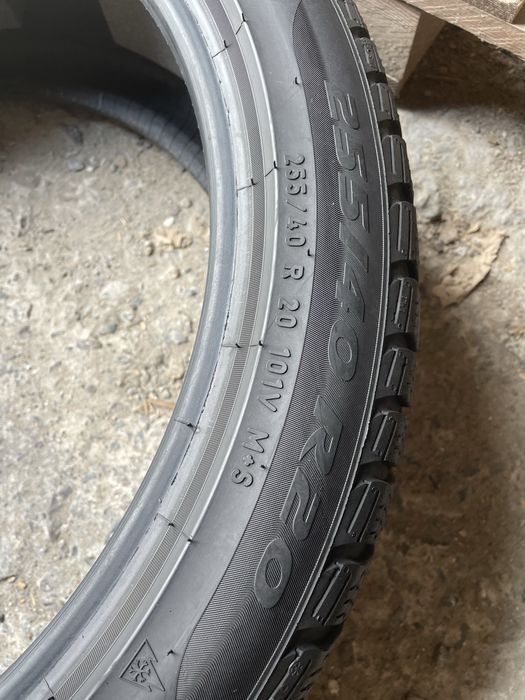 255/40 R20 Pirelli Winter Sottozero 3 (Германія) 2шт./ 2023 рік./ близько до нових