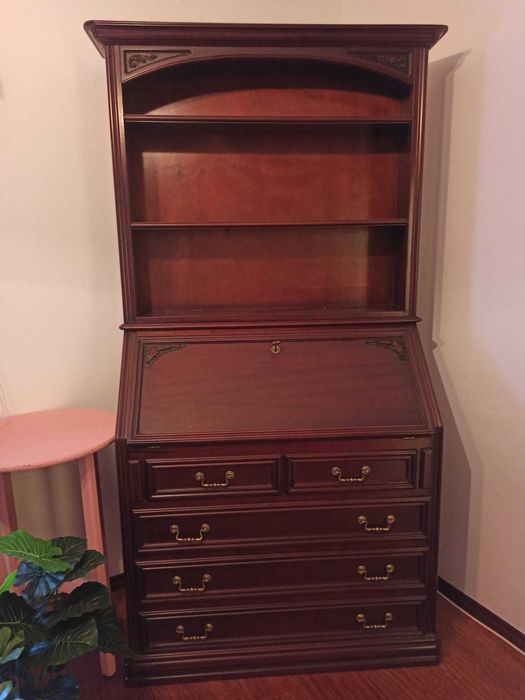 Escrivaninha quarto/sala