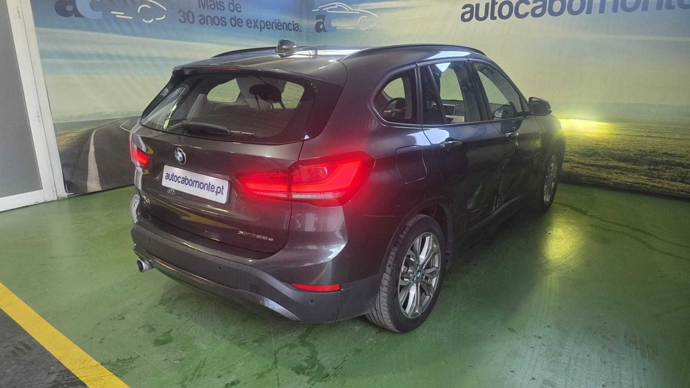 BMW X1 XDrive 25e - Salvado