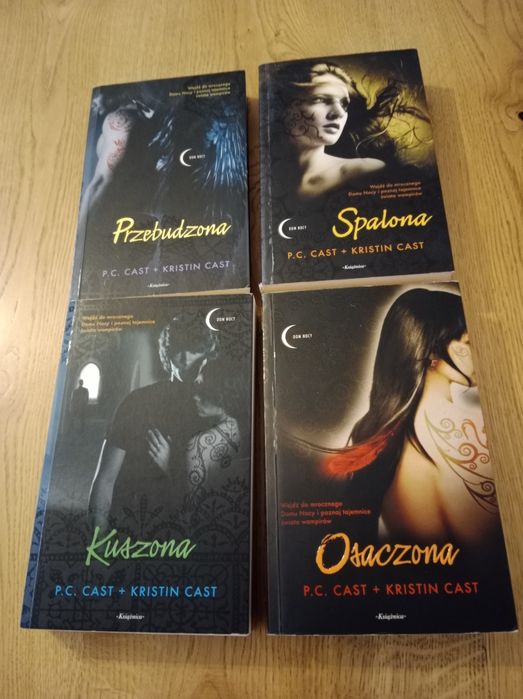 Seria Dom nocy 1-12 i nowelki P.C. Cast i Kristin Cast