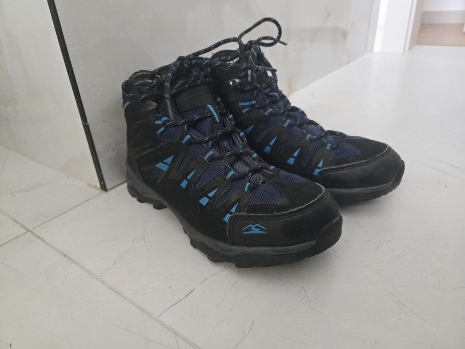 Buty górskie do trekkingu