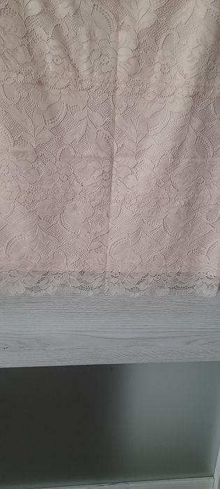 Koronkowa sukienka Guess rozm.S