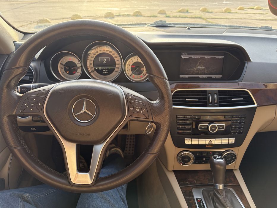 Mercedes-Benz w204