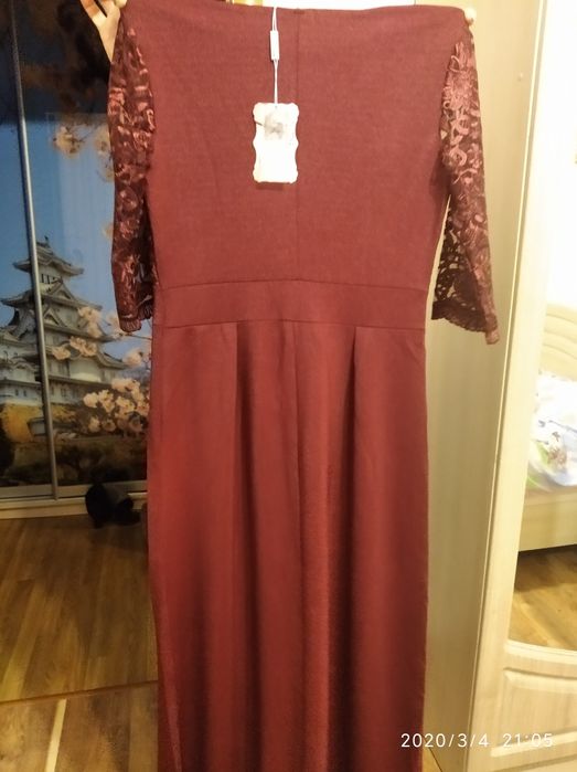 Платье женское цвет спелая вишня