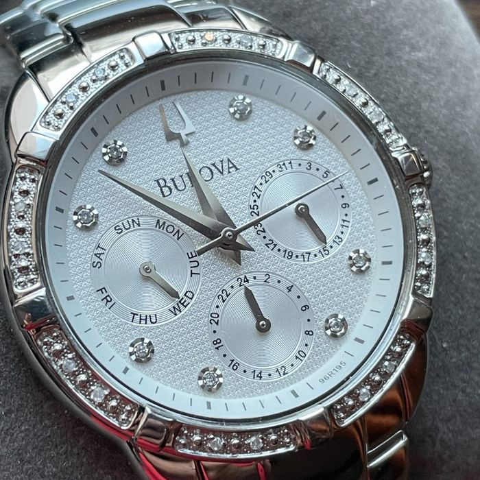 Bulova 24 diamonds годинник з діамантом часы с бриллиантами diamond