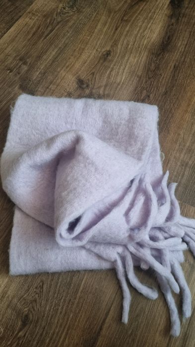 Szalik liliowy nowy z metką