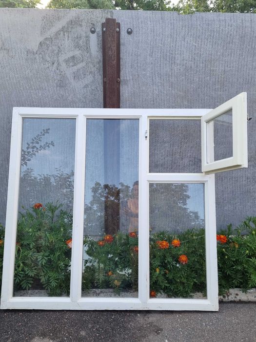 Продам вікна застеклені