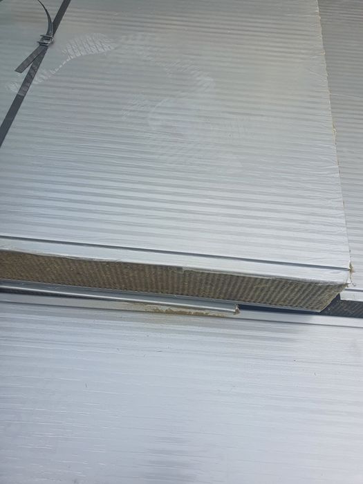 Сендвіч-панелі, сіп-панелі, профнастил, огорожа даху