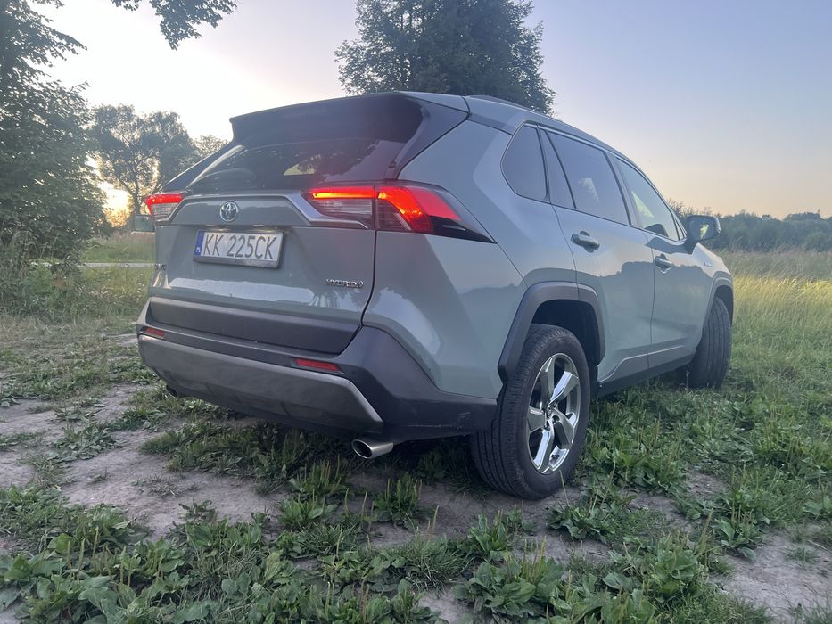 Rav4 v 2.5 hybryda 4/2