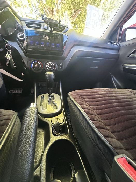 Kia rio 2012 автомат 7799$