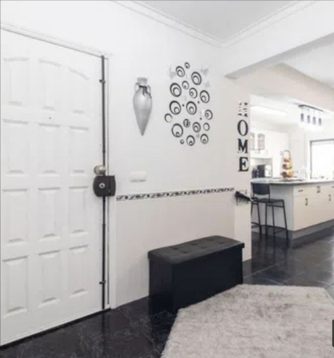 Apartamento t2 remodelado, na  avenida da liberdade, Baixa da Banheira