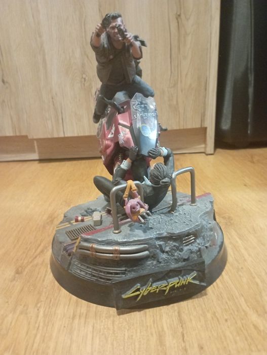 Figurka kolekcjonerska cyber punk