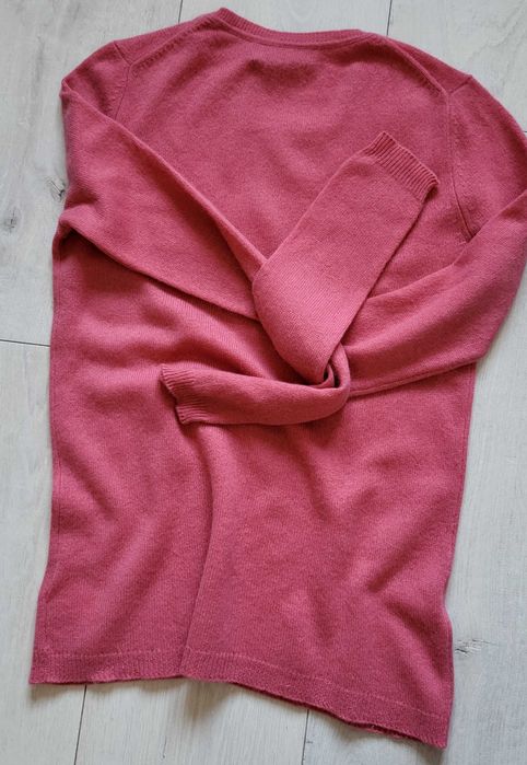 Tahari 36-38 kaszmirowy milutki sweterek