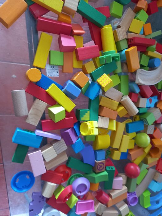 Conjunto de Figuras Geométricas em Madeira