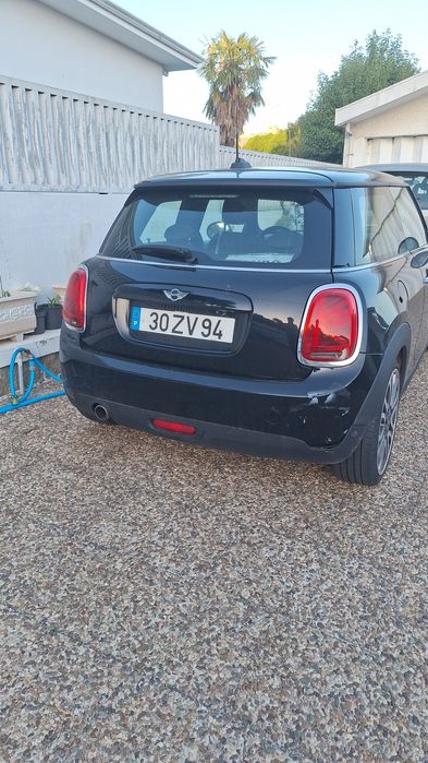 Mini Cooper D 1.5 Hatchback F56