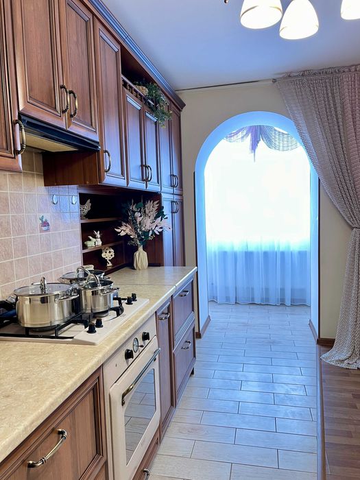 Бам. 2 лікарня. 2 кімнатна квартира подобово