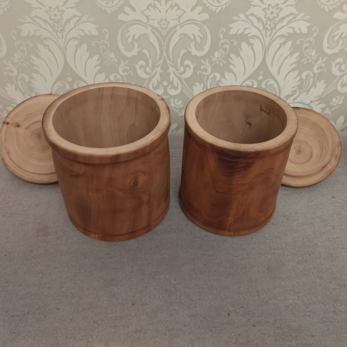 Продам посуду из груши , ясеня для сыпучих на кухне , табака и др.