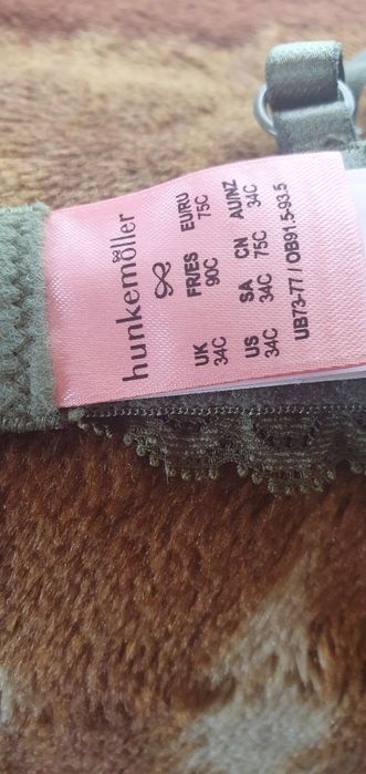Biustonosz Hunkemöller rozmiar 75C