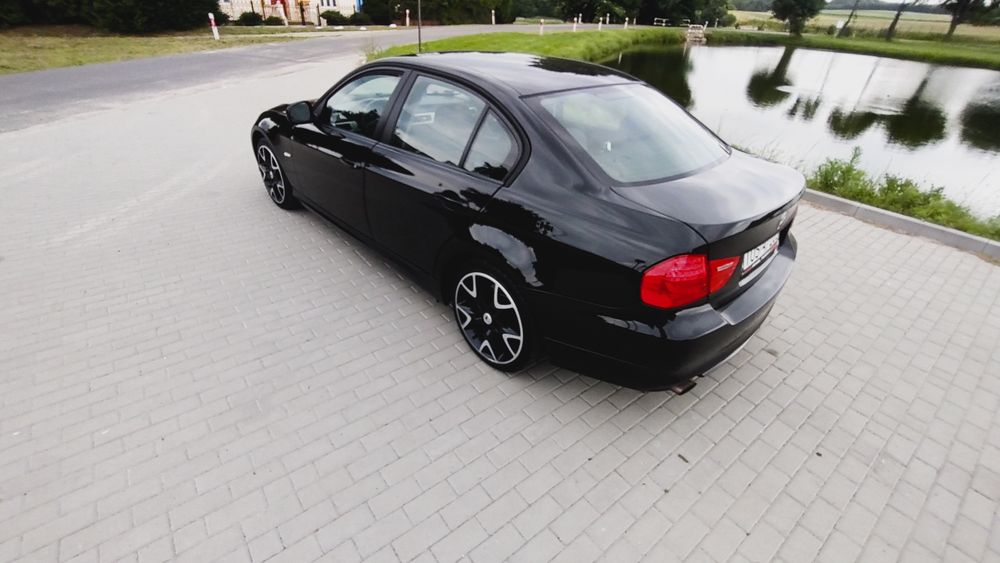 BMW E90 2.0 benzyna Śliczna Bezwypadkowa Zobacz