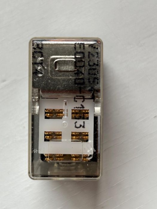 Przekaźnik mechaniczny Siemens typ: V23054