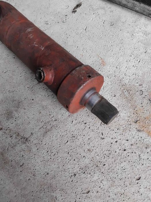 Nowe siłowniki leżaki do wózka GPW