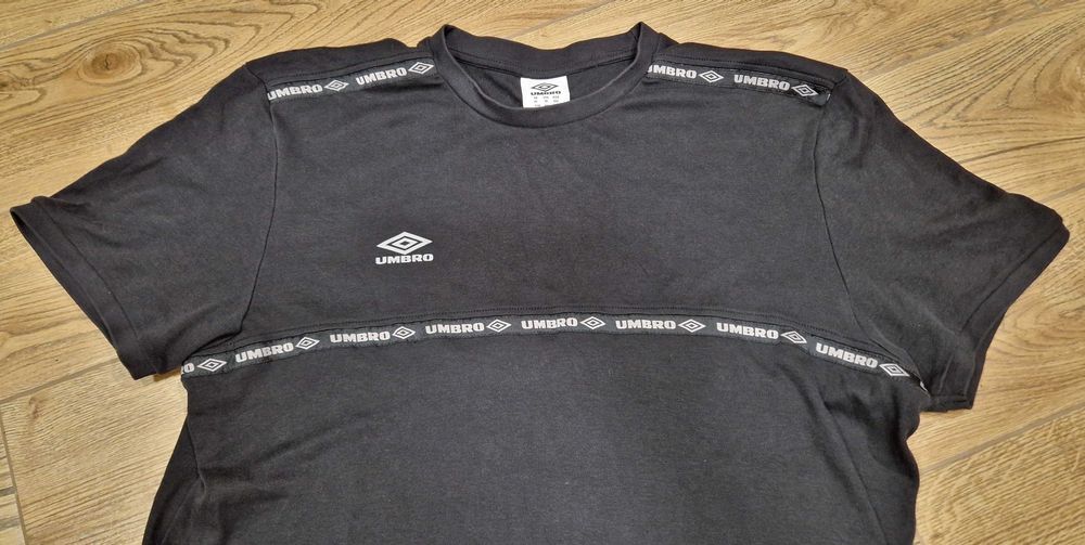 Czarny T-shirt Umbro Taped Tech z krótkim rękawem xl