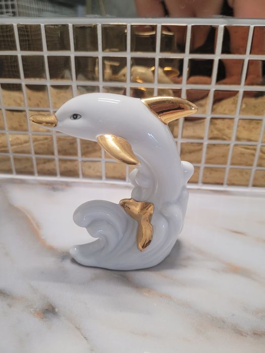 Dekoracja delfinek ze złotymi elementami EM Exclusive Collection