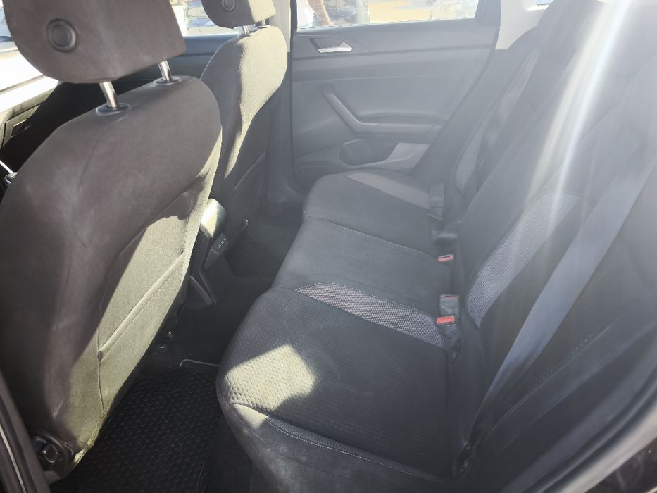 VW.   taigo  1.0