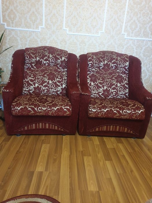 2 Крісла відпочивальні і  2 пуфіка