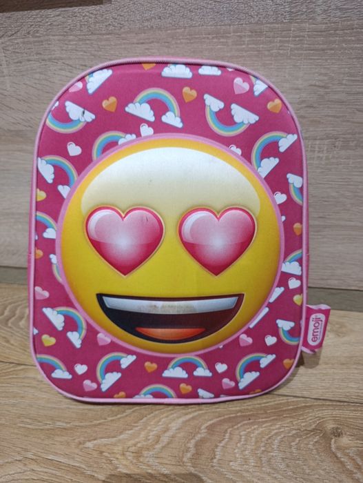 Mały plecaczek dla dziewczynki