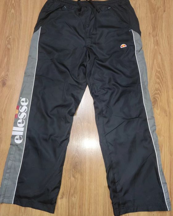 Штани ellesse в чудовому стані