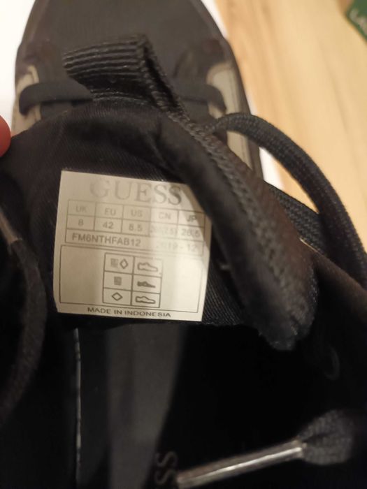 Buty męskie Guess w kartonie rozm 42