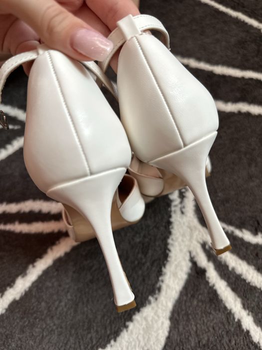 Весільні туфлі, босоніжки на широку ногу