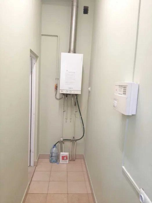 Оренда фасадного приміщення, вулиця Пекарська